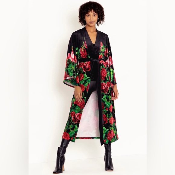 BLACKMILK ROSES ARE RED VELVET SWAN KIMONO 2.0 - Picture 2 of 7